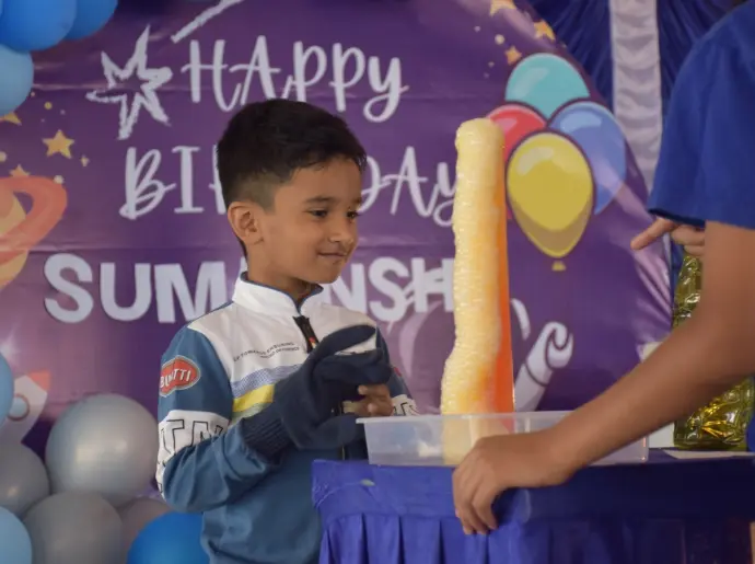 science experiments kids parties fun science activities birthdays educational entertainment hands-on show themed birthday event STEM ideas interactive fun events